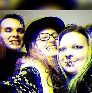 Meet your Posher, Nikki